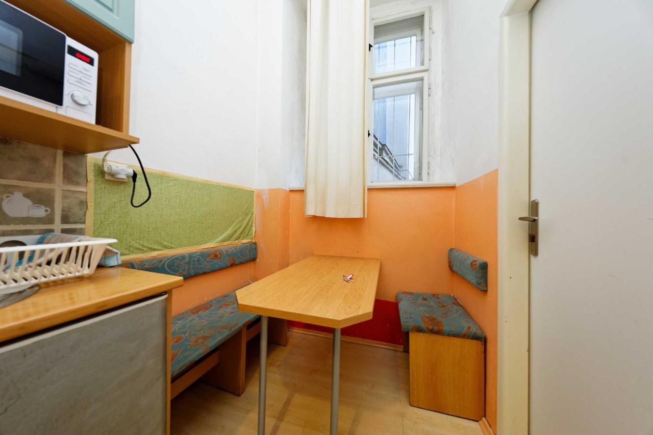 Apartments Truhlarska 31 Prague Exterior photo